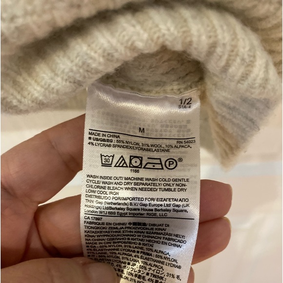 Banana Republic Wool Sweater Vest - Picture 5 of 6